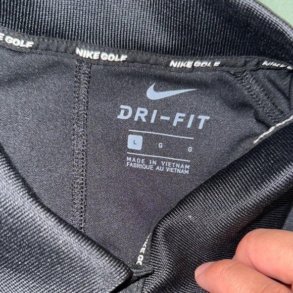 Nike Men's Black Polo Shirt - Picture 2 of 3